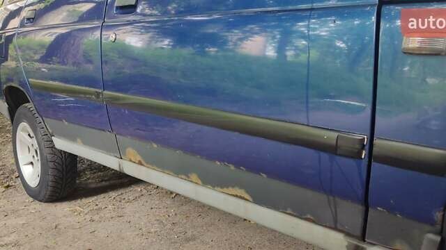 Синий ВАЗ 2111, объемом двигателя 1.5 л и пробегом 250 тыс. км за 1000 $, фото 3 на Automoto.ua