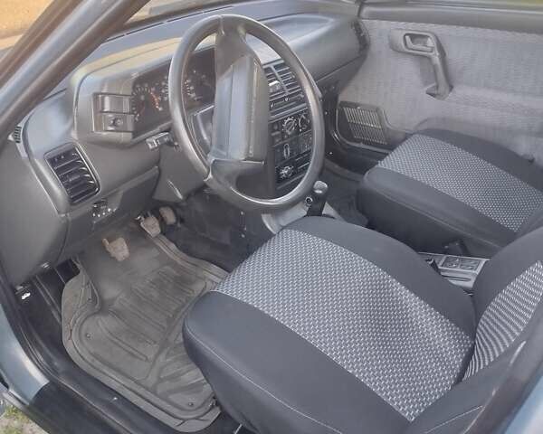 Синий ВАЗ 2111, объемом двигателя 1.5 л и пробегом 222 тыс. км за 2500 $, фото 2 на Automoto.ua