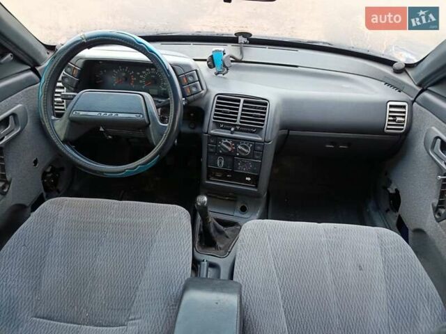 Синий ВАЗ 2111, объемом двигателя 1.5 л и пробегом 130 тыс. км за 1600 $, фото 4 на Automoto.ua