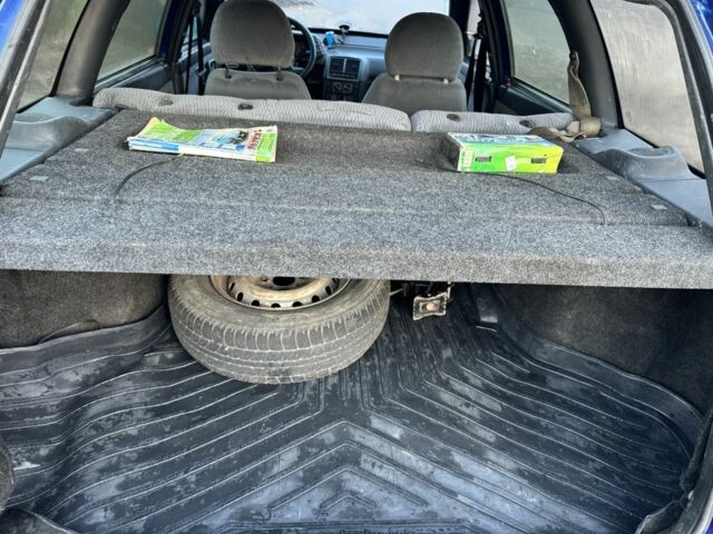 Синий ВАЗ 2111, объемом двигателя 1.5 л и пробегом 174 тыс. км за 1350 $, фото 7 на Automoto.ua