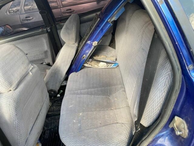 Синій ВАЗ 2111, об'ємом двигуна 1.5 л та пробігом 222 тис. км за 650 $, фото 5 на Automoto.ua