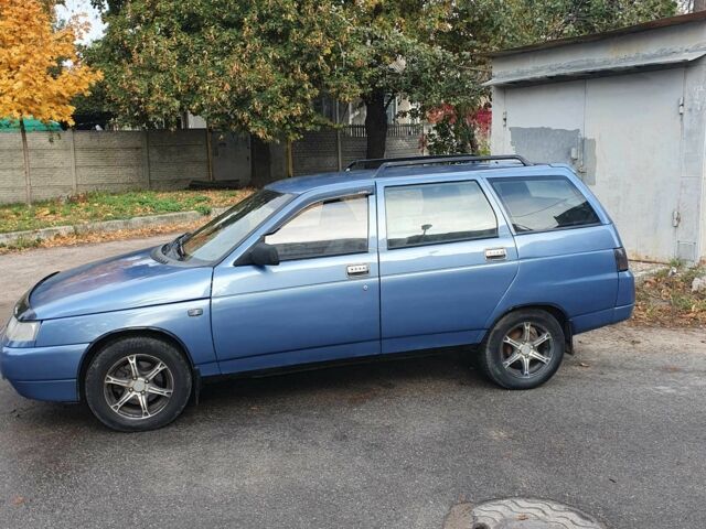Синий ВАЗ 2111, объемом двигателя 1.5 л и пробегом 300 тыс. км за 1950 $, фото 5 на Automoto.ua