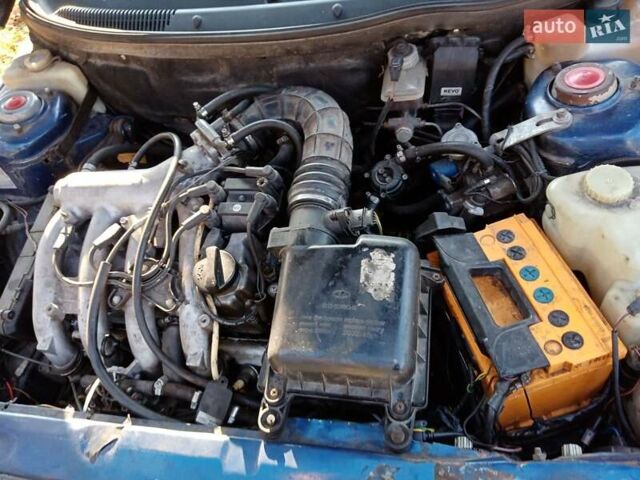 Синий ВАЗ 2111, объемом двигателя 1.5 л и пробегом 50 тыс. км за 1300 $, фото 1 на Automoto.ua