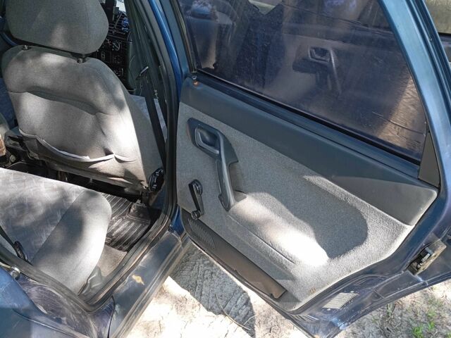 Синій ВАЗ 2111, об'ємом двигуна 1.6 л та пробігом 208 тис. км за 1650 $, фото 4 на Automoto.ua