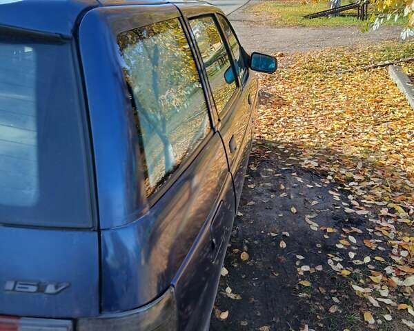 ВАЗ 2111 2005 в Новых Санжарах на Automoto.ua Синий ВАЗ 2111, объемом двигателя 1.6 л и пробегом 204 тыс. км за 2200 $, фото 19 на Automoto.ua