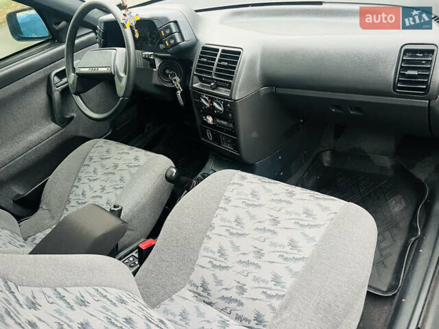 Синий ВАЗ 2111, объемом двигателя 1.6 л и пробегом 170 тыс. км за 2800 $, фото 8 на Automoto.ua