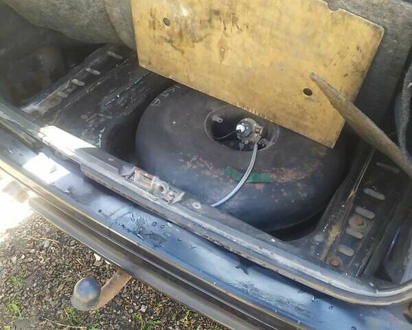 Синий ВАЗ 2111, объемом двигателя 1.6 л и пробегом 210 тыс. км за 1200 $, фото 5 на Automoto.ua