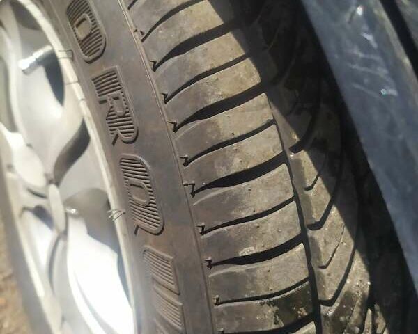 Синий ВАЗ 2111, объемом двигателя 1.6 л и пробегом 210 тыс. км за 1200 $, фото 2 на Automoto.ua