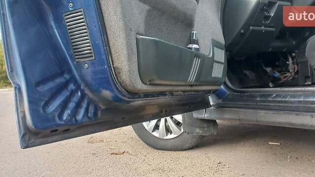 Синій ВАЗ 2111, об'ємом двигуна 1.6 л та пробігом 190 тис. км за 2650 $, фото 17 на Automoto.ua