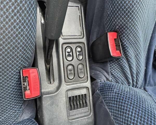 Синий ВАЗ 2111, объемом двигателя 0 л и пробегом 165 тыс. км за 1100 $, фото 8 на Automoto.ua