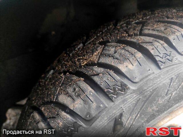 Синий ВАЗ 2111, объемом двигателя 1.6 л и пробегом 200 тыс. км за 2100 $, фото 4 на Automoto.ua