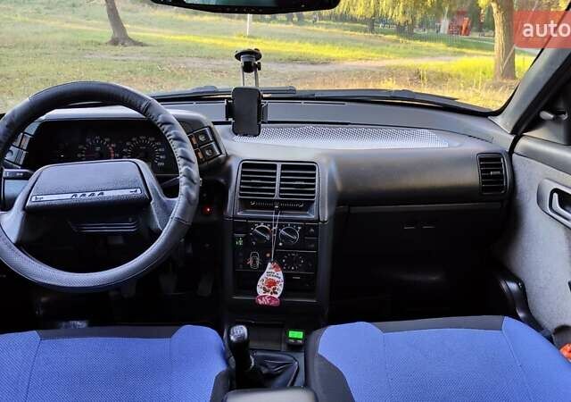 Синий ВАЗ 2111, объемом двигателя 1.6 л и пробегом 264 тыс. км за 1800 $, фото 4 на Automoto.ua
