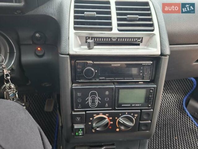 ВАЗ 2111 2007 в Кривом Роге на Automoto.ua Синий ВАЗ 2111, объемом двигателя 1.6 л и пробегом 198 тыс. км за 2400 $, фото 15 на Automoto.ua