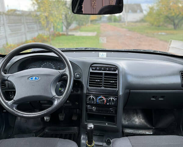 Синий ВАЗ 2111, объемом двигателя 1.6 л и пробегом 118 тыс. км за 3200 $, фото 24 на Automoto.ua