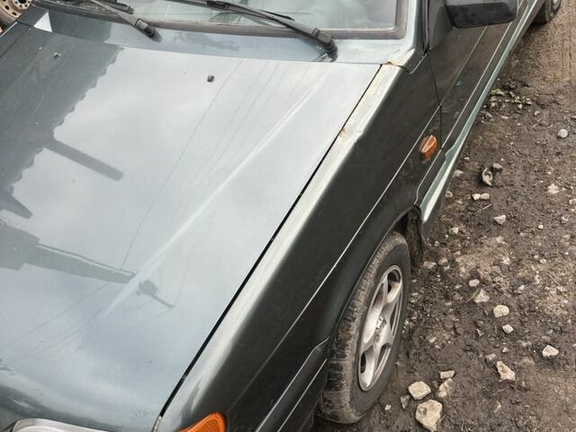 Зеленый ВАЗ 2111, объемом двигателя 1.6 л и пробегом 198 тыс. км за 1700 $, фото 4 на Automoto.ua