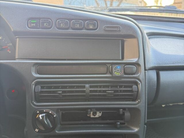 Зелений ВАЗ 2111, об'ємом двигуна 1.6 л та пробігом 175 тис. км за 2450 $, фото 18 на Automoto.ua