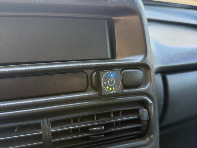 Зелений ВАЗ 2111, об'ємом двигуна 1.6 л та пробігом 175 тис. км за 2450 $, фото 19 на Automoto.ua