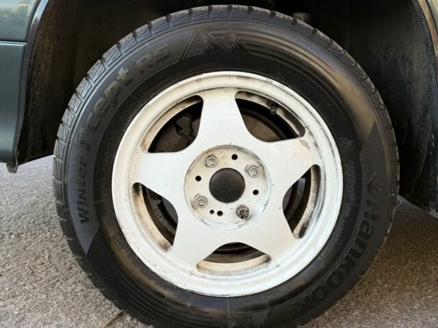 Зелений ВАЗ 2111, об'ємом двигуна 1.6 л та пробігом 175 тис. км за 2450 $, фото 9 на Automoto.ua