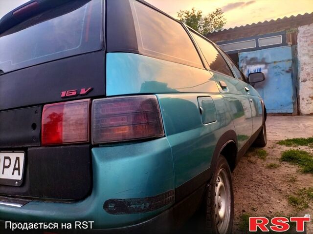 Зеленый ВАЗ 2111, объемом двигателя 1.5 л и пробегом 320 тыс. км за 1550 $, фото 4 на Automoto.ua