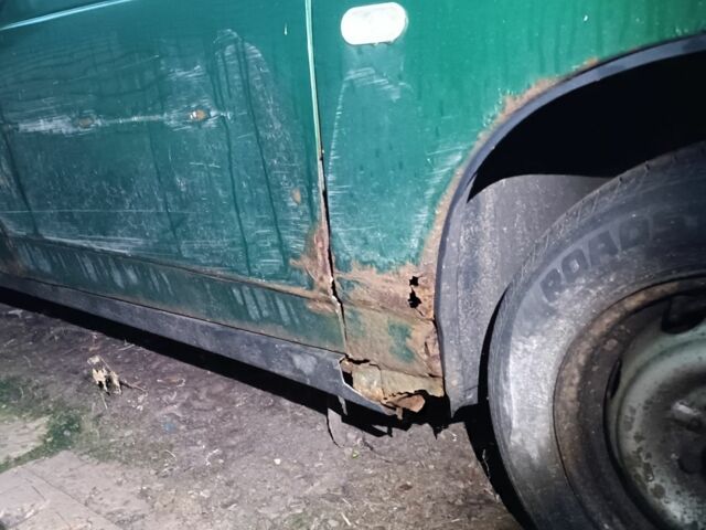 Зелений ВАЗ 2111, об'ємом двигуна 1.5 л та пробігом 150 тис. км за 800 $, фото 5 на Automoto.ua