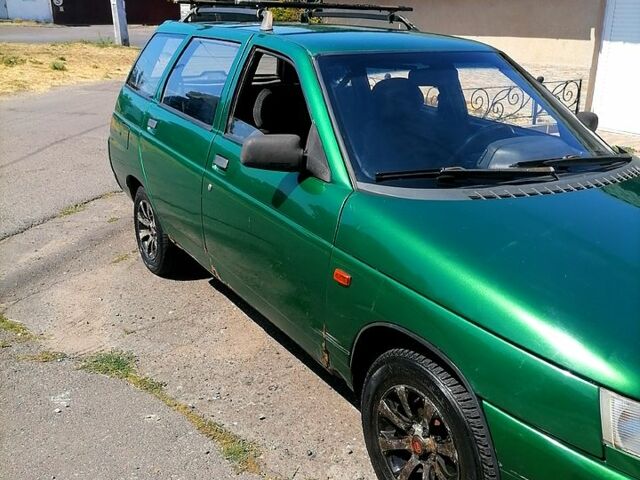 Зеленый ВАЗ 2111, объемом двигателя 1.5 л и пробегом 111 тыс. км за 1000 $, фото 1 на Automoto.ua