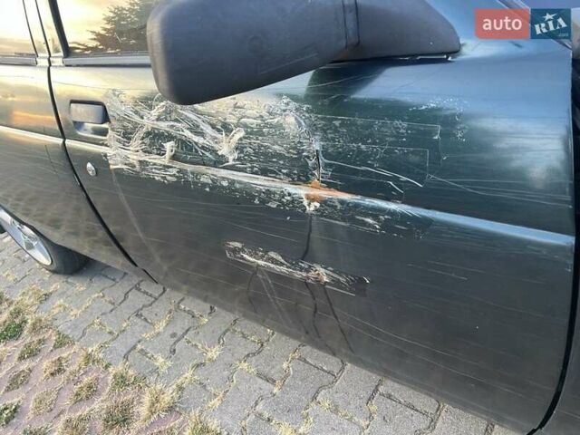 Зеленый ВАЗ 2111, объемом двигателя 1.5 л и пробегом 250 тыс. км за 850 $, фото 3 на Automoto.ua
