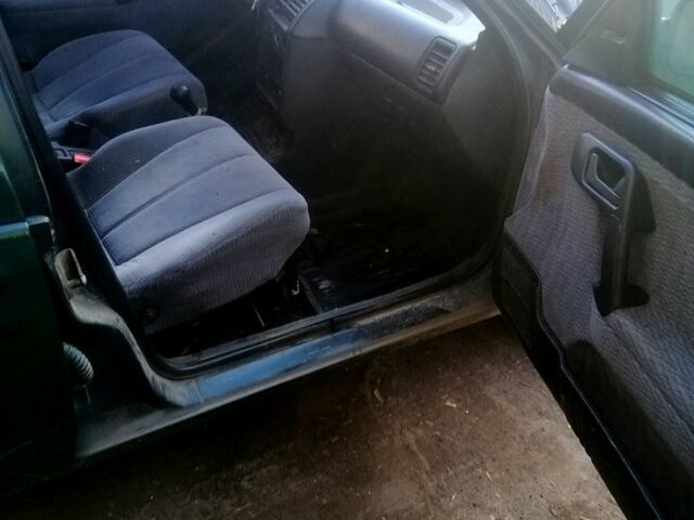 Зеленый ВАЗ 2111, объемом двигателя 1.5 л и пробегом 0 тыс. км за 1000 $, фото 3 на Automoto.ua