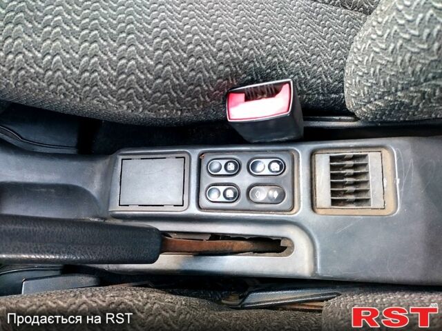 Зеленый ВАЗ 2111, объемом двигателя 1.5 л и пробегом 0 тыс. км за 1100 $, фото 6 на Automoto.ua