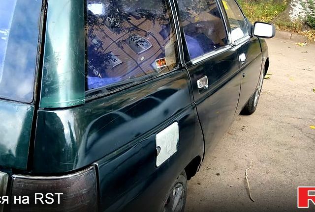 Зеленый ВАЗ 2111, объемом двигателя 1.5 л и пробегом 220 тыс. км за 1500 $, фото 3 на Automoto.ua