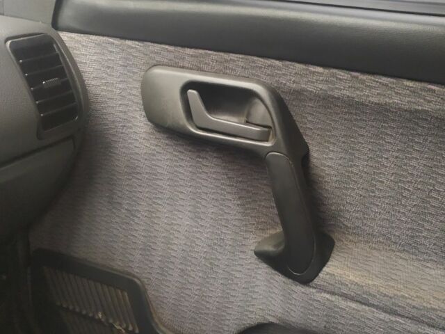 Зелений ВАЗ 2111, об'ємом двигуна 1 л та пробігом 279 тис. км за 1300 $, фото 5 на Automoto.ua