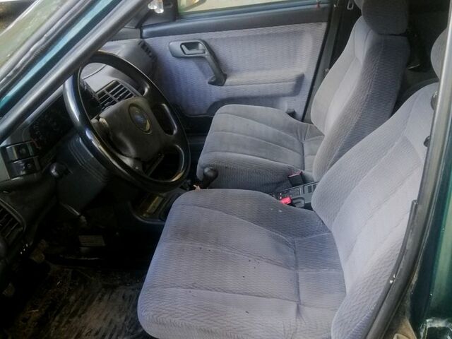 Зеленый ВАЗ 2111, объемом двигателя 1.5 л и пробегом 0 тыс. км за 1000 $, фото 4 на Automoto.ua