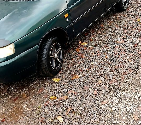 Зелений ВАЗ 2111, об'ємом двигуна 1.5 л та пробігом 230 тис. км за 1350 $, фото 2 на Automoto.ua