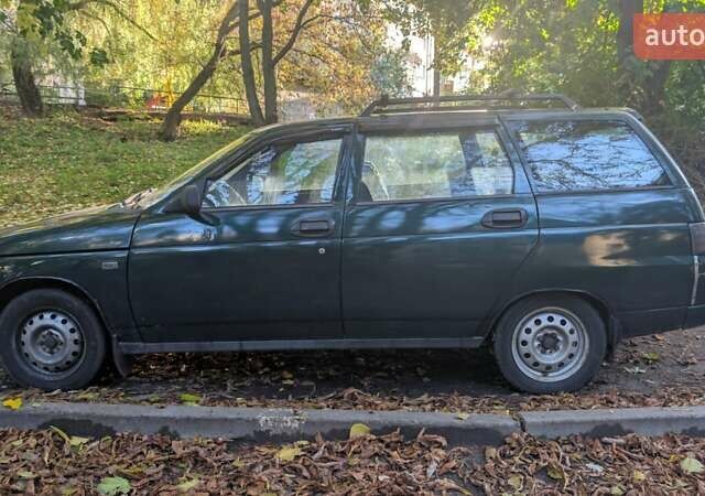 Зеленый ВАЗ 2111, объемом двигателя 1.5 л и пробегом 212 тыс. км за 1800 $, фото 2 на Automoto.ua