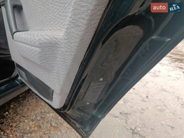 Зеленый ВАЗ 2111, объемом двигателя 1.5 л и пробегом 83 тыс. км за 1999 $, фото 23 на Automoto.ua