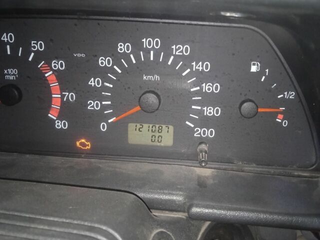 Зеленый ВАЗ 2111, объемом двигателя 1.5 л и пробегом 121 тыс. км за 1800 $, фото 1 на Automoto.ua