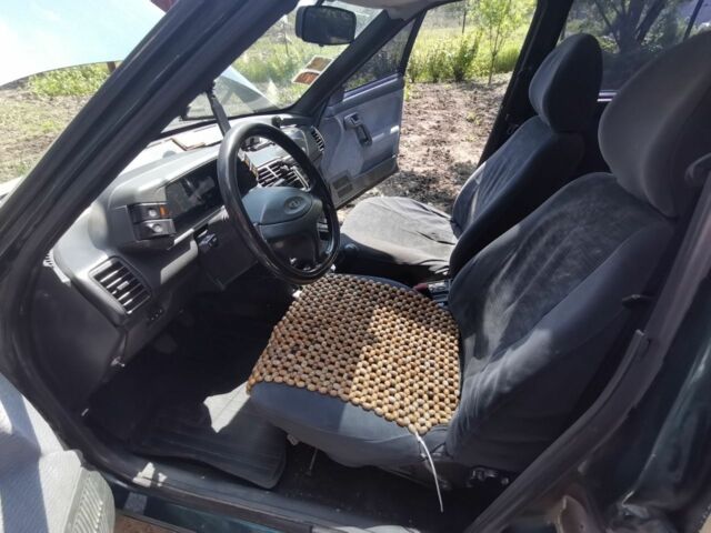 Зелений ВАЗ 2111, об'ємом двигуна 0 л та пробігом 223 тис. км за 2100 $, фото 7 на Automoto.ua