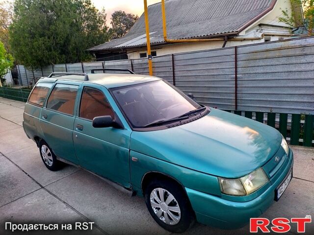 Зеленый ВАЗ 2111, объемом двигателя 1.5 л и пробегом 0 тыс. км за 1100 $, фото 2 на Automoto.ua