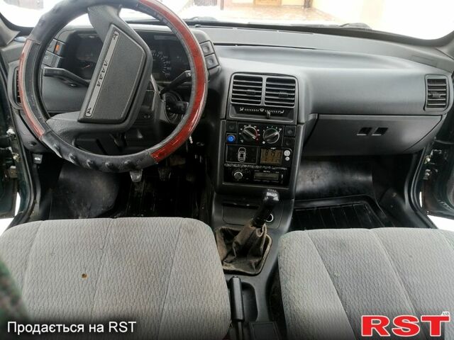 Зеленый ВАЗ 2111, объемом двигателя 1.5 л и пробегом 200 тыс. км за 1350 $, фото 10 на Automoto.ua