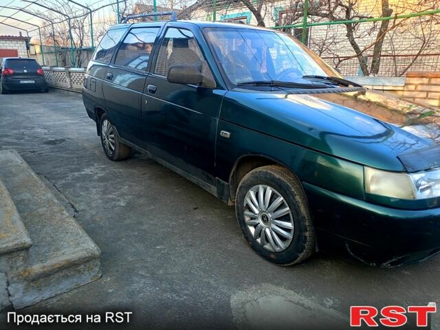 Зеленый ВАЗ 2111, объемом двигателя 1.5 л и пробегом 111 тыс. км за 799 $, фото 2 на Automoto.ua