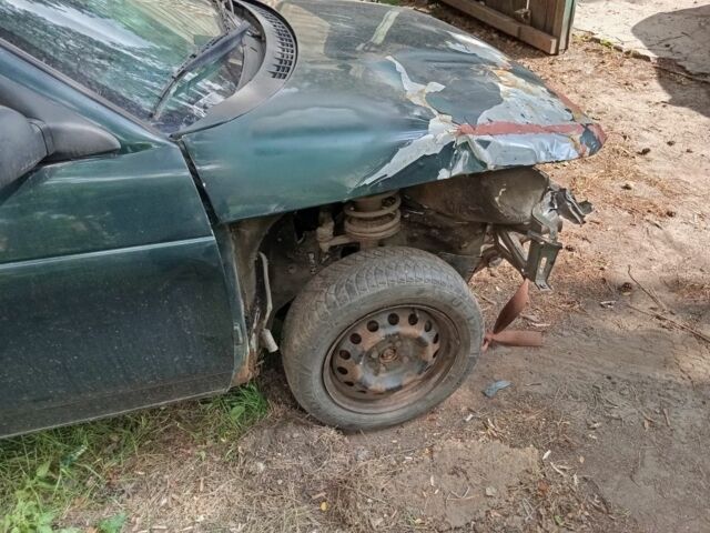 Зеленый ВАЗ 2111, объемом двигателя 0 л и пробегом 222 тыс. км за 550 $, фото 3 на Automoto.ua