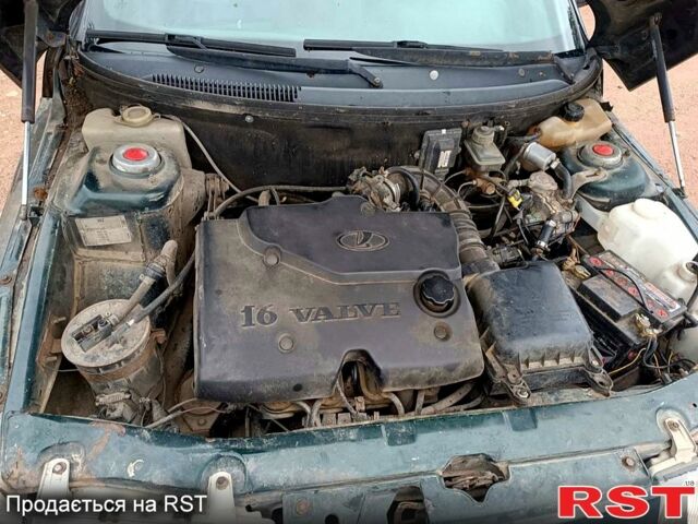 Зеленый ВАЗ 2111, объемом двигателя 1.6 л и пробегом 350 тыс. км за 650 $, фото 3 на Automoto.ua