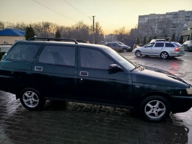 Зеленый ВАЗ 2111, объемом двигателя 1.5 л и пробегом 350 тыс. км за 1400 $, фото 3 на Automoto.ua