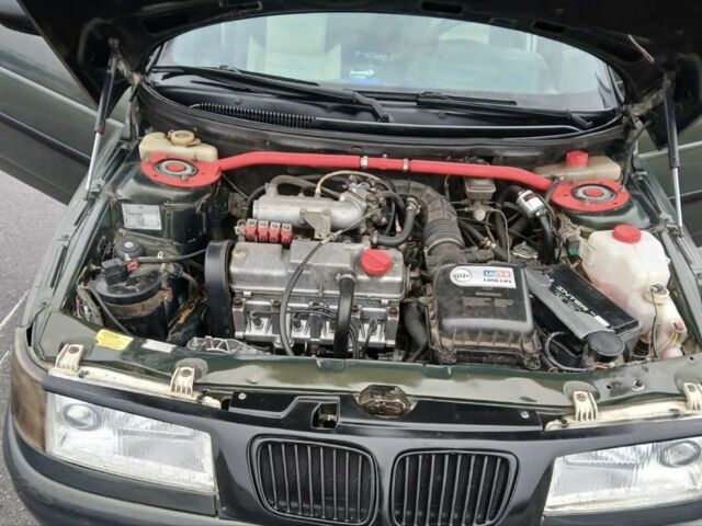 Зеленый ВАЗ 2111, объемом двигателя 1.5 л и пробегом 250 тыс. км за 2500 $, фото 3 на Automoto.ua