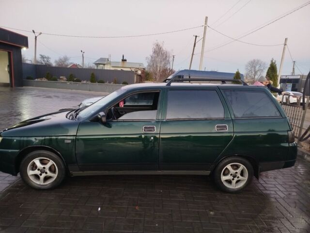 Зеленый ВАЗ 2111, объемом двигателя 1.5 л и пробегом 350 тыс. км за 1400 $, фото 1 на Automoto.ua