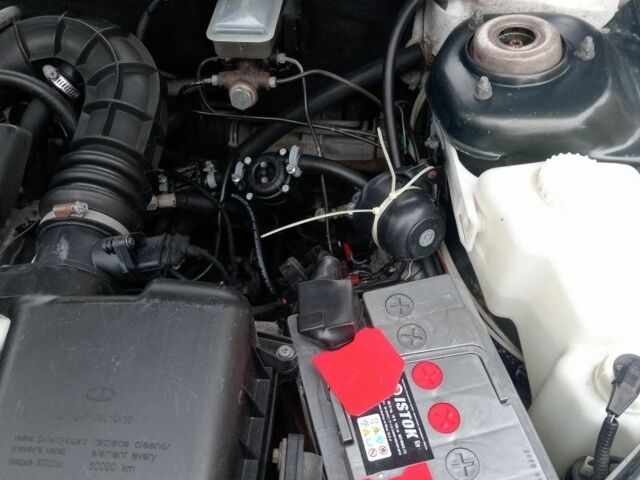 Зелений ВАЗ 2111, об'ємом двигуна 1.6 л та пробігом 255 тис. км за 2300 $, фото 17 на Automoto.ua