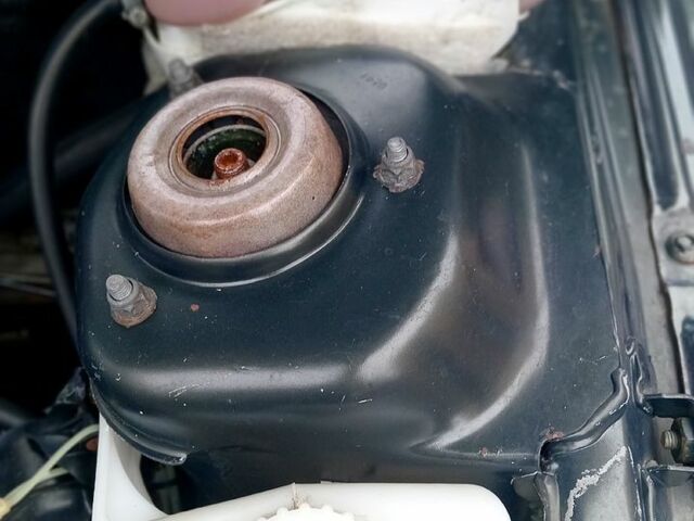 Зеленый ВАЗ 2111, объемом двигателя 1.6 л и пробегом 255 тыс. км за 2300 $, фото 4 на Automoto.ua