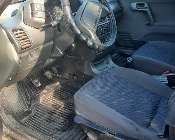 Зеленый ВАЗ 2111, объемом двигателя 1.6 л и пробегом 500 тыс. км за 1100 $, фото 4 на Automoto.ua