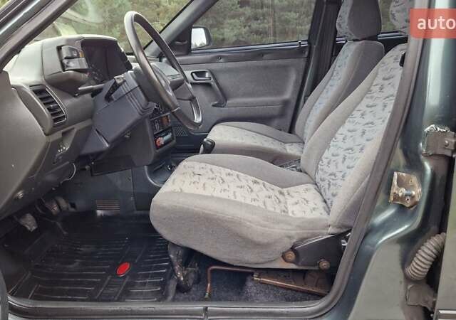 Зелений ВАЗ 2111, об'ємом двигуна 1.6 л та пробігом 134 тис. км за 2350 $, фото 10 на Automoto.ua