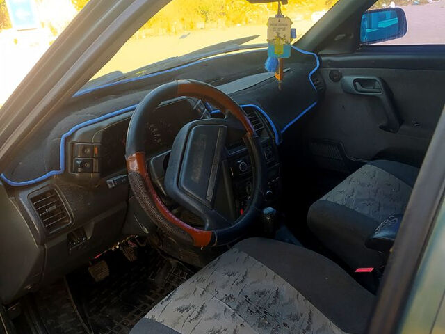 Зеленый ВАЗ 2111, объемом двигателя 1.6 л и пробегом 234 тыс. км за 1250 $, фото 4 на Automoto.ua