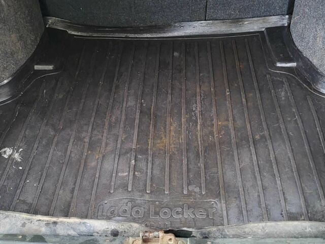 Зеленый ВАЗ 2111, объемом двигателя 1.6 л и пробегом 350 тыс. км за 1200 $, фото 9 на Automoto.ua